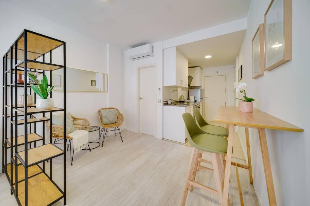 Sophisticated Studio In The Center Of Malaga Exterior photo